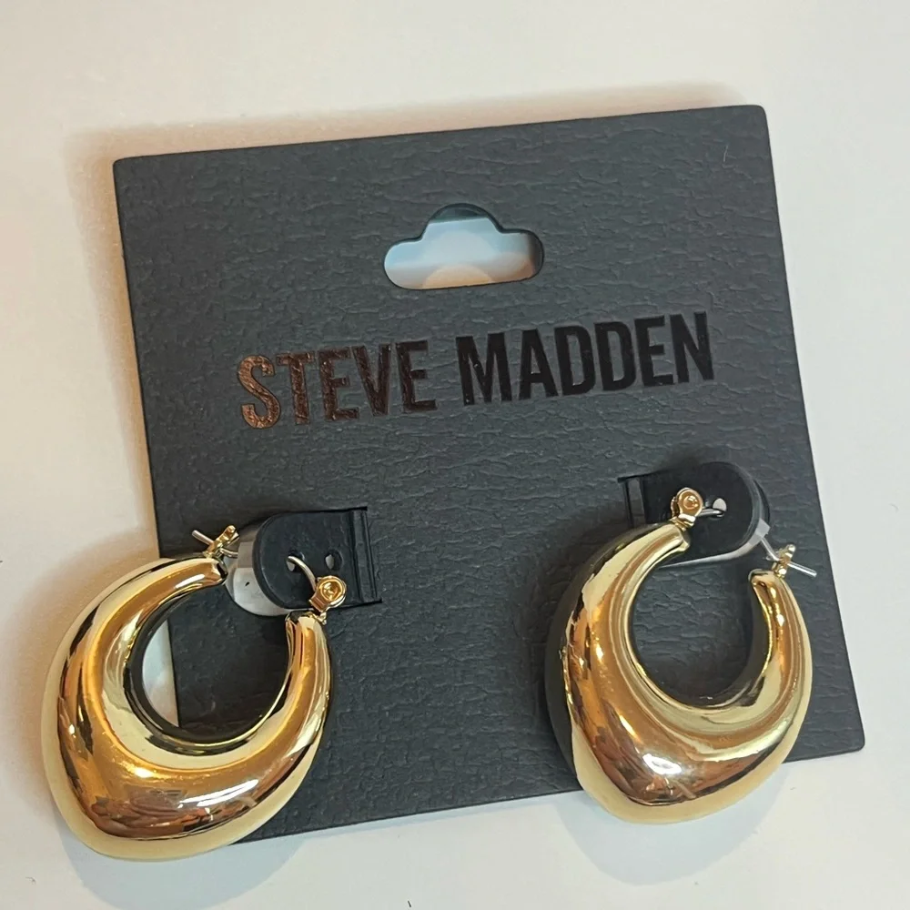 Coach tabby wristlet bundles - Picture 3 of 5